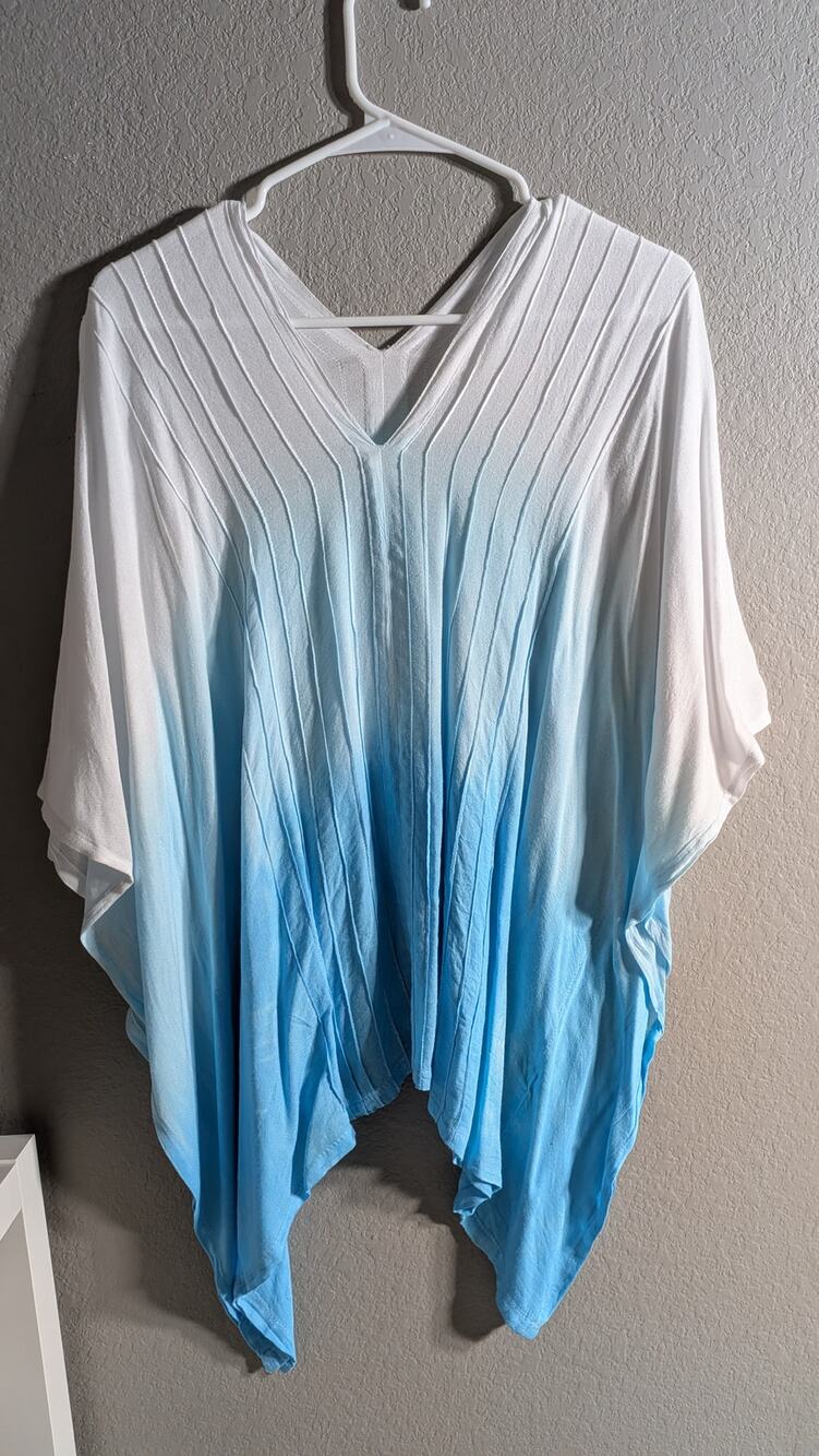 Just From Bali White & Blue Ombré Dip-Dye Pintuck Poncho Tunic Top XL